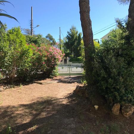 Grand F2 Quartier Les Plaines, Boulouris Proche Mer Et Port Santa-Lucia Saint-Raphaël Εξωτερικό φωτογραφία