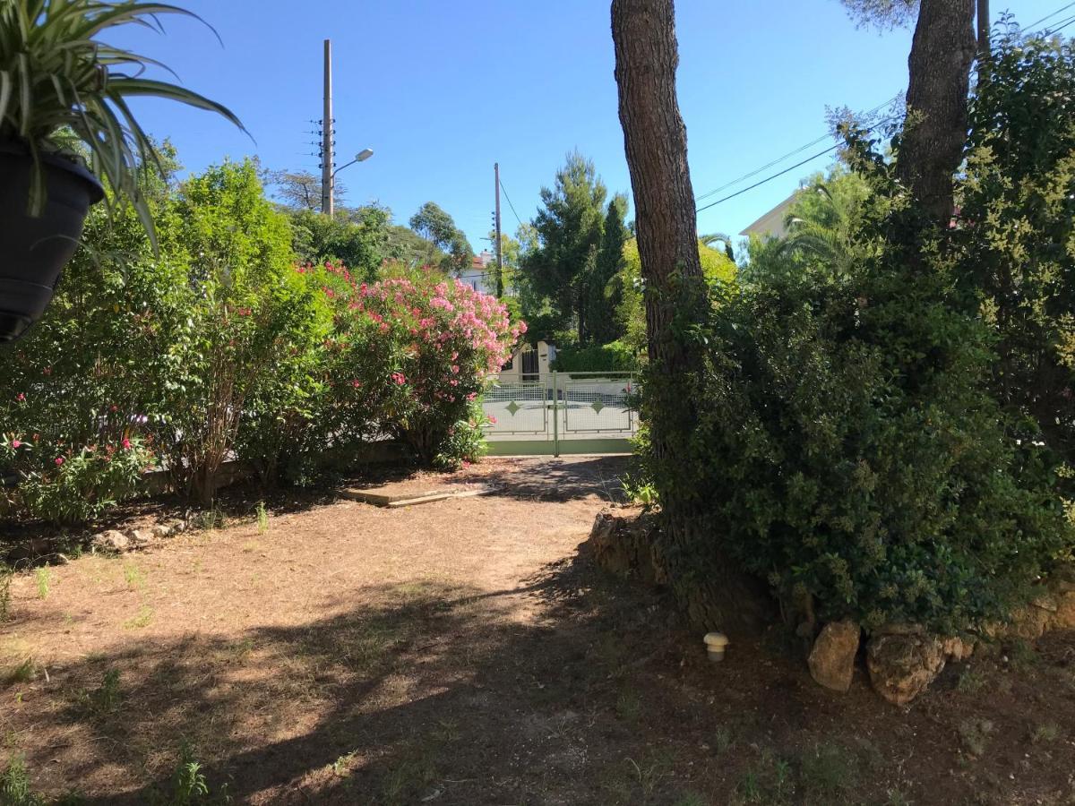 Grand F2 Quartier Les Plaines, Boulouris Proche Mer Et Port Santa-Lucia Saint-Raphaël Εξωτερικό φωτογραφία